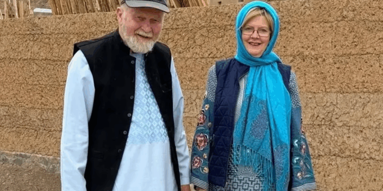 Photo of Peter and Barbie Reynolds