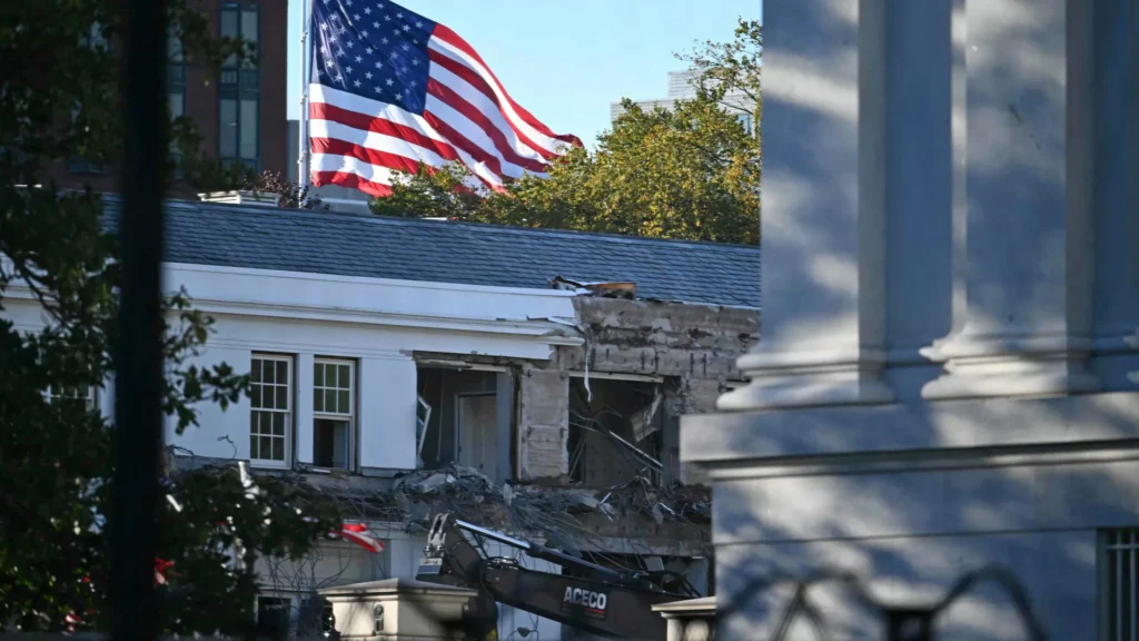 White House demolishes