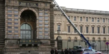 France to Install Anti-Ramming Barriers Around Louvre After $102m Jewel Heist The Louvre Theft