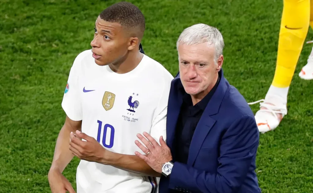 Photo of Deschamps and Mbappe