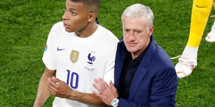 Photo of Deschamps and Mbappe