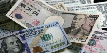Global Currency Markets on Edge as Intervention Fears, Budget Battles, and Rate Decisions Converge