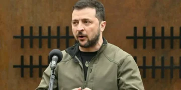 Zelensky Signals Willingness for Elections as Kyiv Prepares Revised War Proposal for Washington Zelensky Meets US Army Delegation