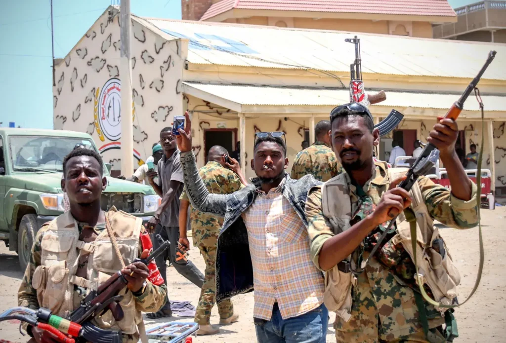 Sudanese army soldiers