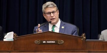 US Lawmaker Accuses Tinubu Administration of Failing to Address Rising Insecurity in Nigeria Photo of US Congressman Bill Huizenga