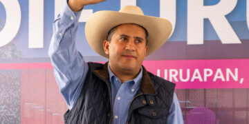 Mexican Mayor Carlos Manzo Assassinated During Day of the Dead Event in Michoacan Photo of Mexican Mayor Carlos Manzo