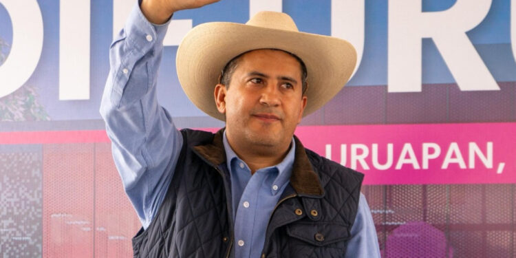 Photo of Mexican Mayor Carlos Manzo