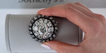 Napoleon’s Diamond Brooch, Rare Gemstones Headline Geneva’s Multi-Million-Dollar Auctions Napoleon Brooch