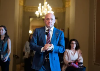 Photo of Senator Mark Kelly