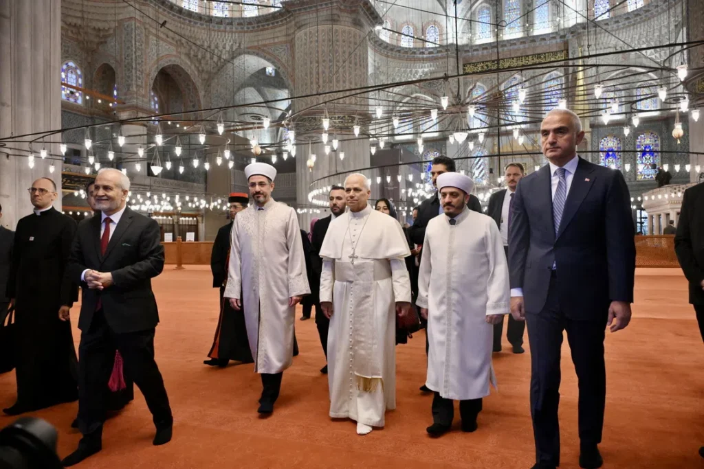 Pope Leo XIV's Visit to Istanbul’s Blue Mosque