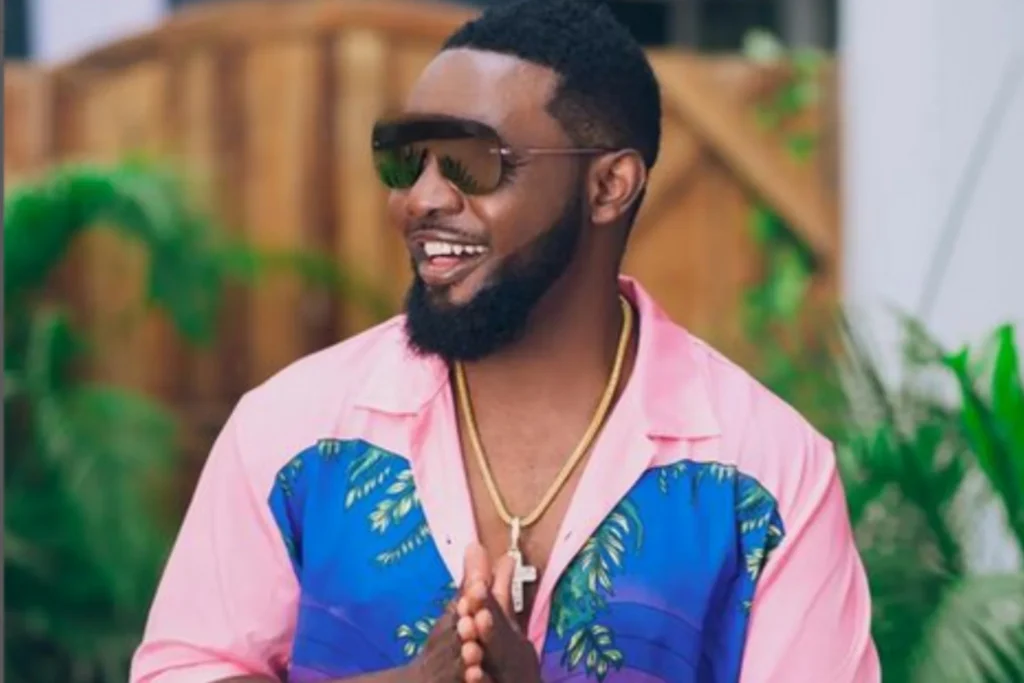 Collage Maker 06 Feb 2023 06.14 PM