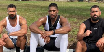 Anthony Joshua with Ghami and Ayodele