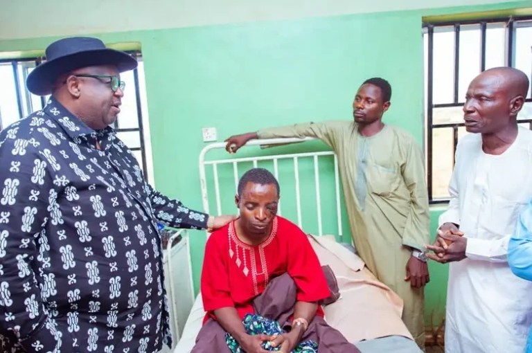Caleb Mutfwang visits victims of Attacks in Plateau