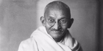 Mahatma Gandhi: The Great Soul Who Changed the World Through Nonviolence Mahatma Gandhi