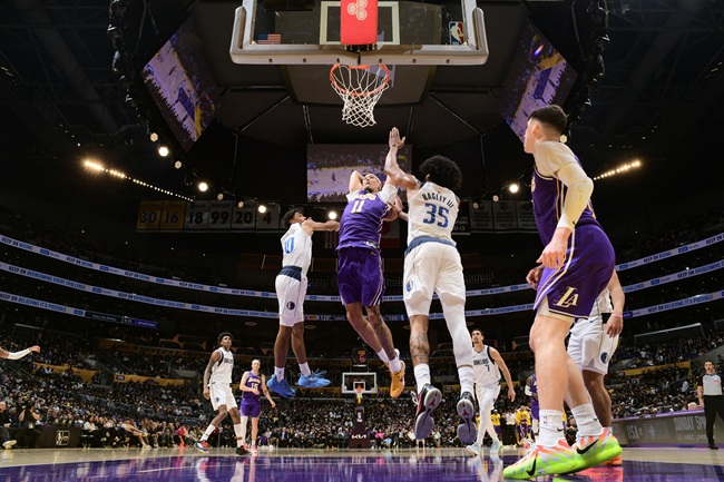 Photo of LeBron James