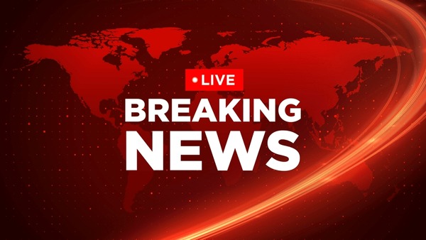 breaking news sign on globe 600nw 2622724291