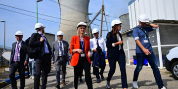 France Unveils 10-Year Energy Plan to Cut Fossil Fuel Dependence, Boost Nuclear Power France Nuclear Power Plant