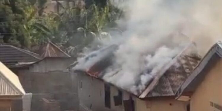 VIDEO: Suspected Herdsmen Attack Community Near Abuja Mararaba herdsmen attack