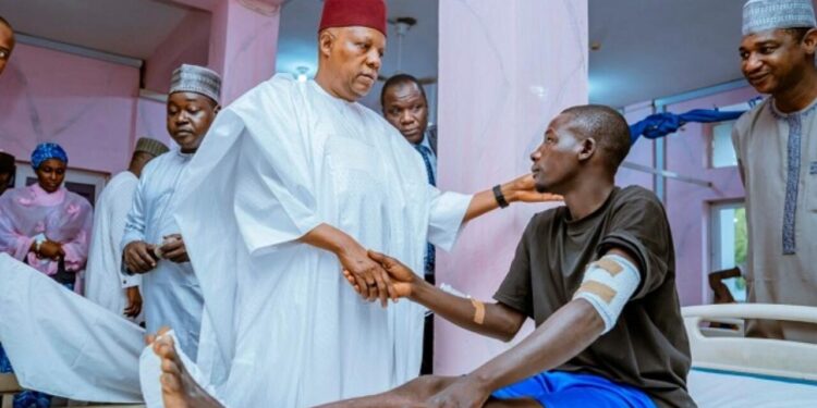Shettima Visits Victims Of Borno Bombings