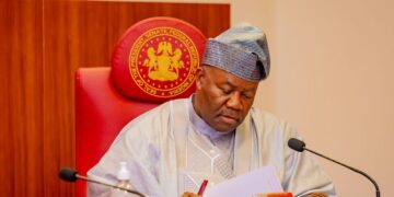 Akpabio's aide resigns