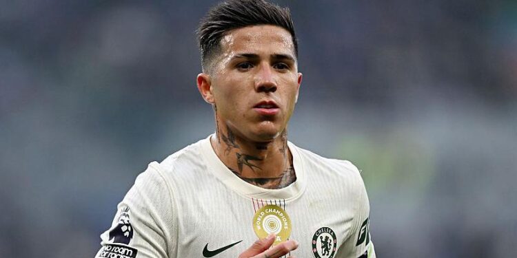Chelsea Suspend Fernández for Two Matches Photo of Enzo Fernández