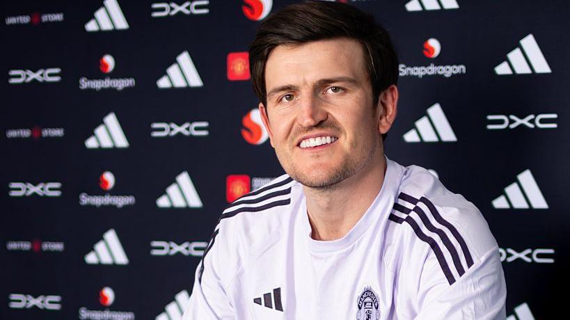 Maguire Signs New Man United Deal Photo of Harry Maguire