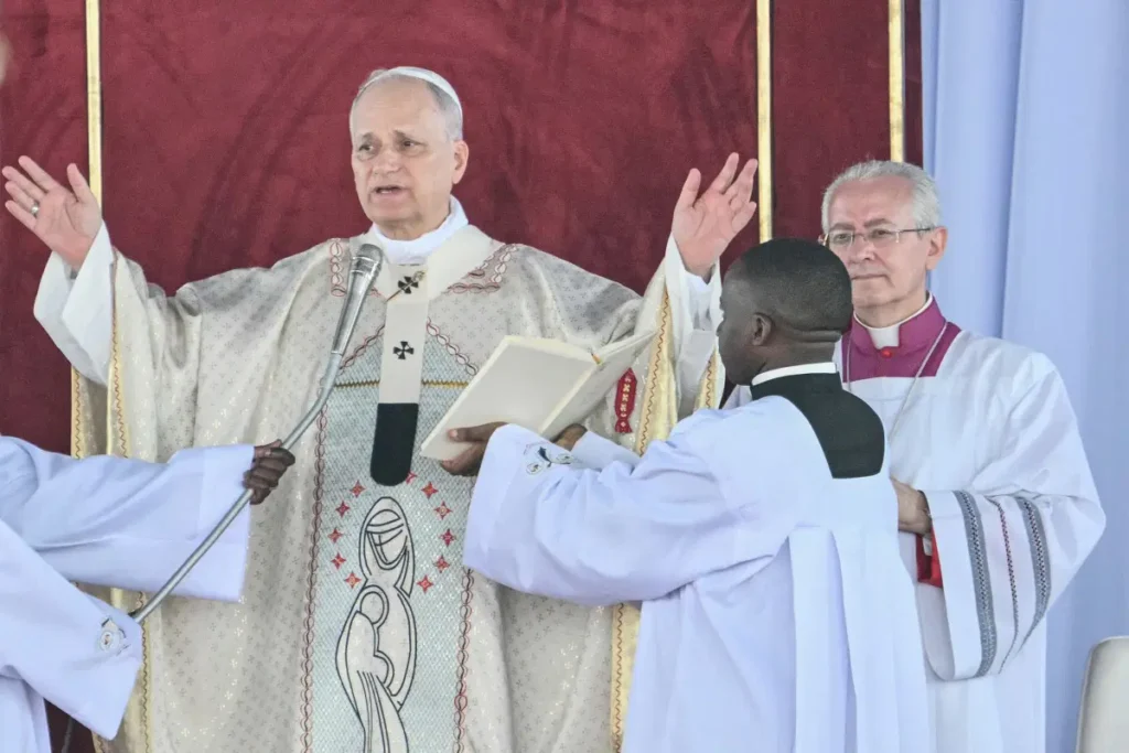 Pope Leo Arrives in Angola as War of Words with Trump Continues Pope Leo Africa tour
