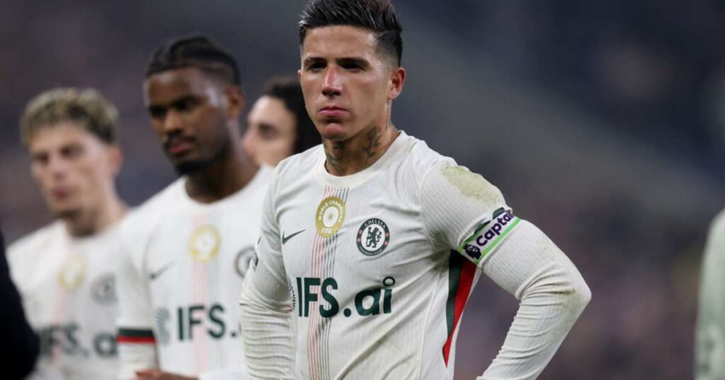 Chelsea Suspend Fernández for Two Matches Photo of Enzo Fernández