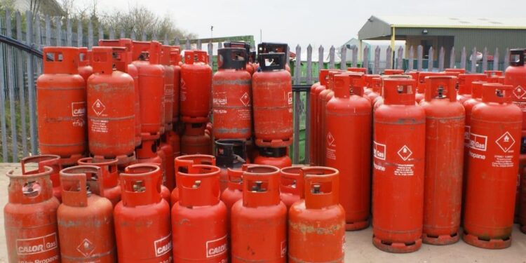Gas