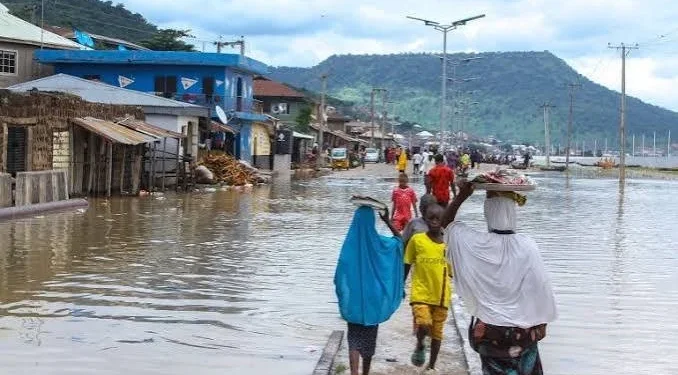 FG Warns 26 States Of High Risk Flood Flood