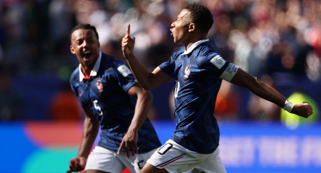 France Beats Senegal 3-1 France