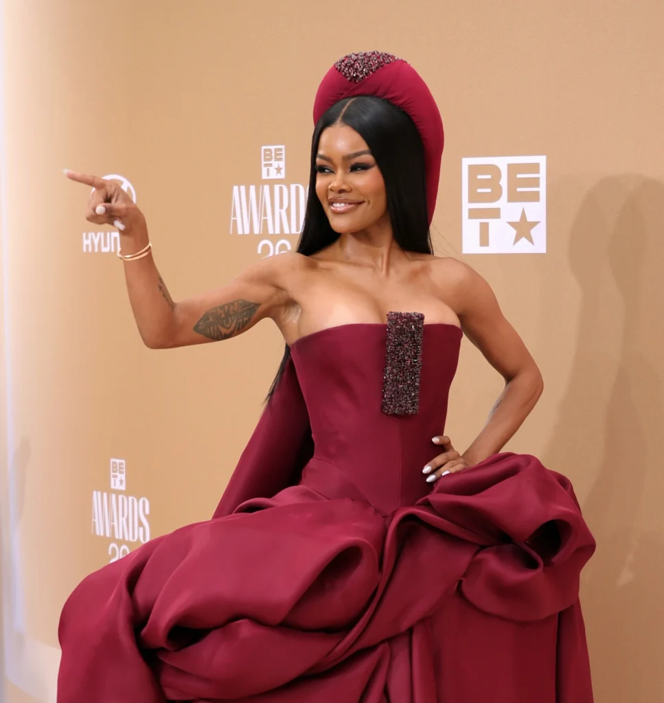 teyana taylor jodie turner smith arrive at bet awards 01