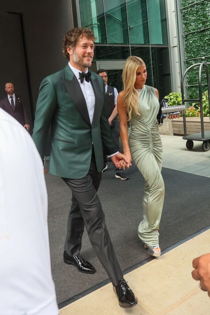 Taylor Swift and Kelce Wed in Spectacular Madison Square Garden Ceremony (PHOTOS) 1000943070 1783145845