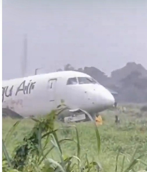Panic as Plane Crash Lands, Veers Off Runway