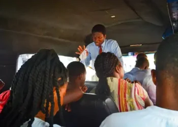 Nigerians to Pay Fine for Hawking, Preaching in Buses Nigerians to Pay Fine for Hawking, Preaching in Buses