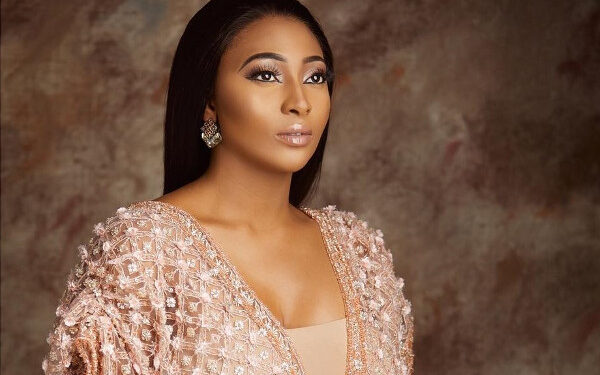 Lilian Esoro