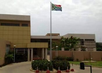 South African Consulate Denies Halting Visas for Nigerians South African