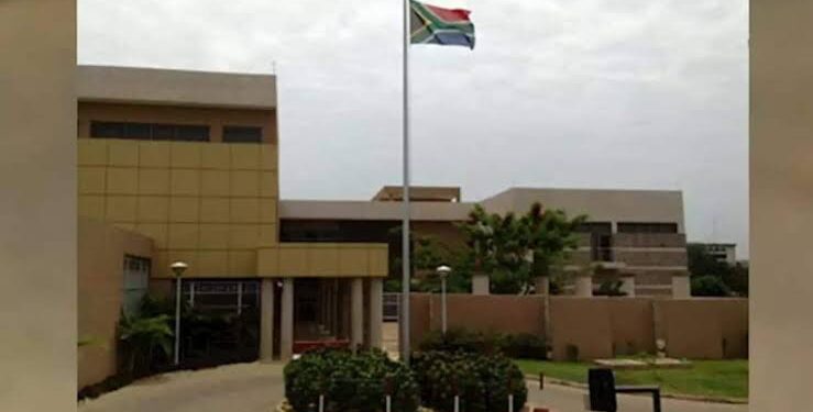 South African Consulate Denies Halting Visas for Nigerians South African